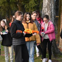 Přespávačka 6.B ve škole