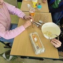 Hodina pracovních činností v 5.B - studená kuchyně