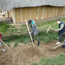 Exkurze 6. tříd do archeoparku Všestary