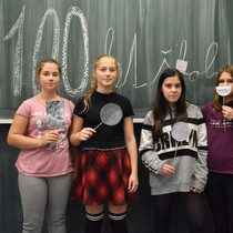 Fotokoutek z projektu 100 let ZŠ